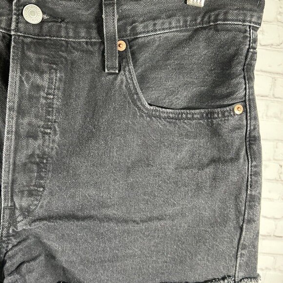 Levis 501 Button Fly High Rise Black Raw Hem Cut Off Shorts Sz 32 (32 x 2.5) - Picture 9 of 12